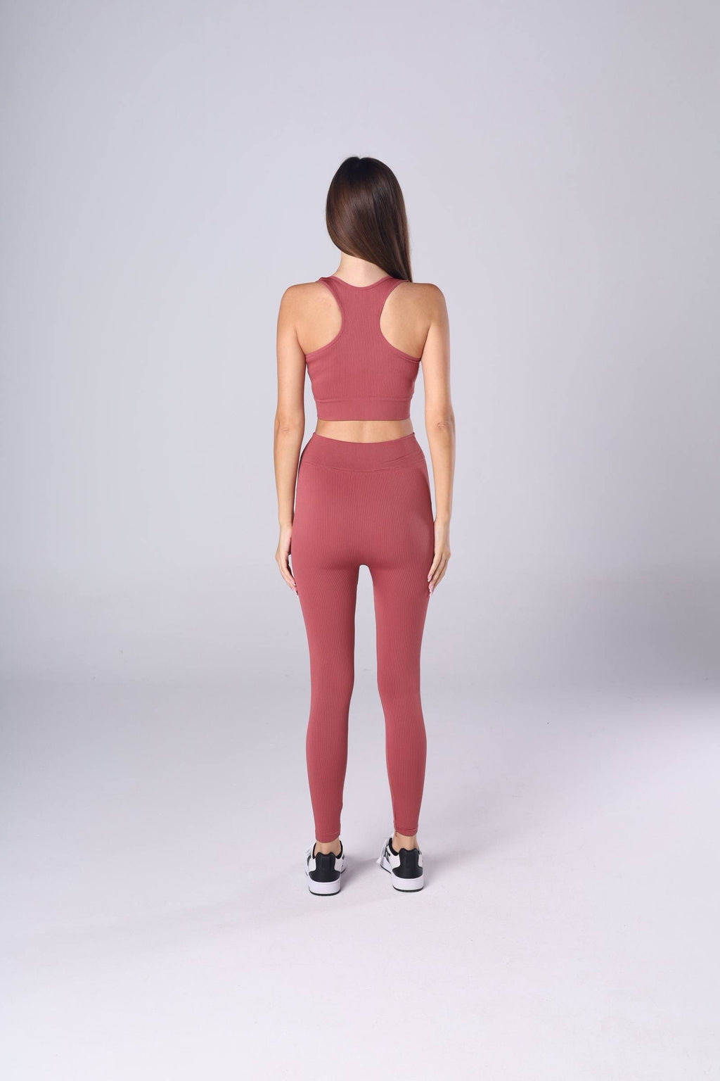 Sports suit Rip pieces