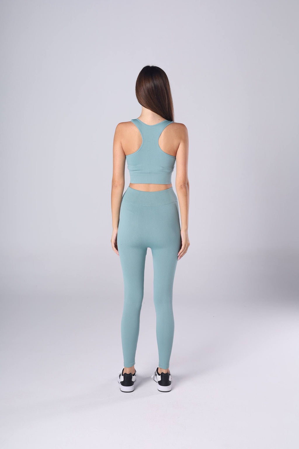 Sports suit Rip pieces