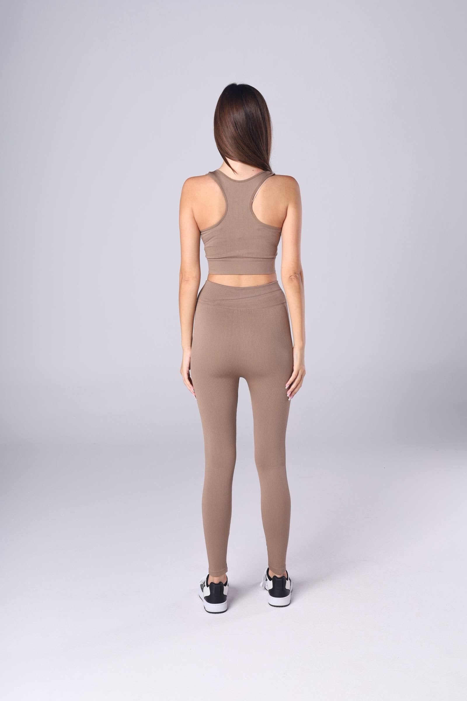Sports suit Rip pieces