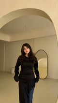Long Side rip T-Shirt with Dantel