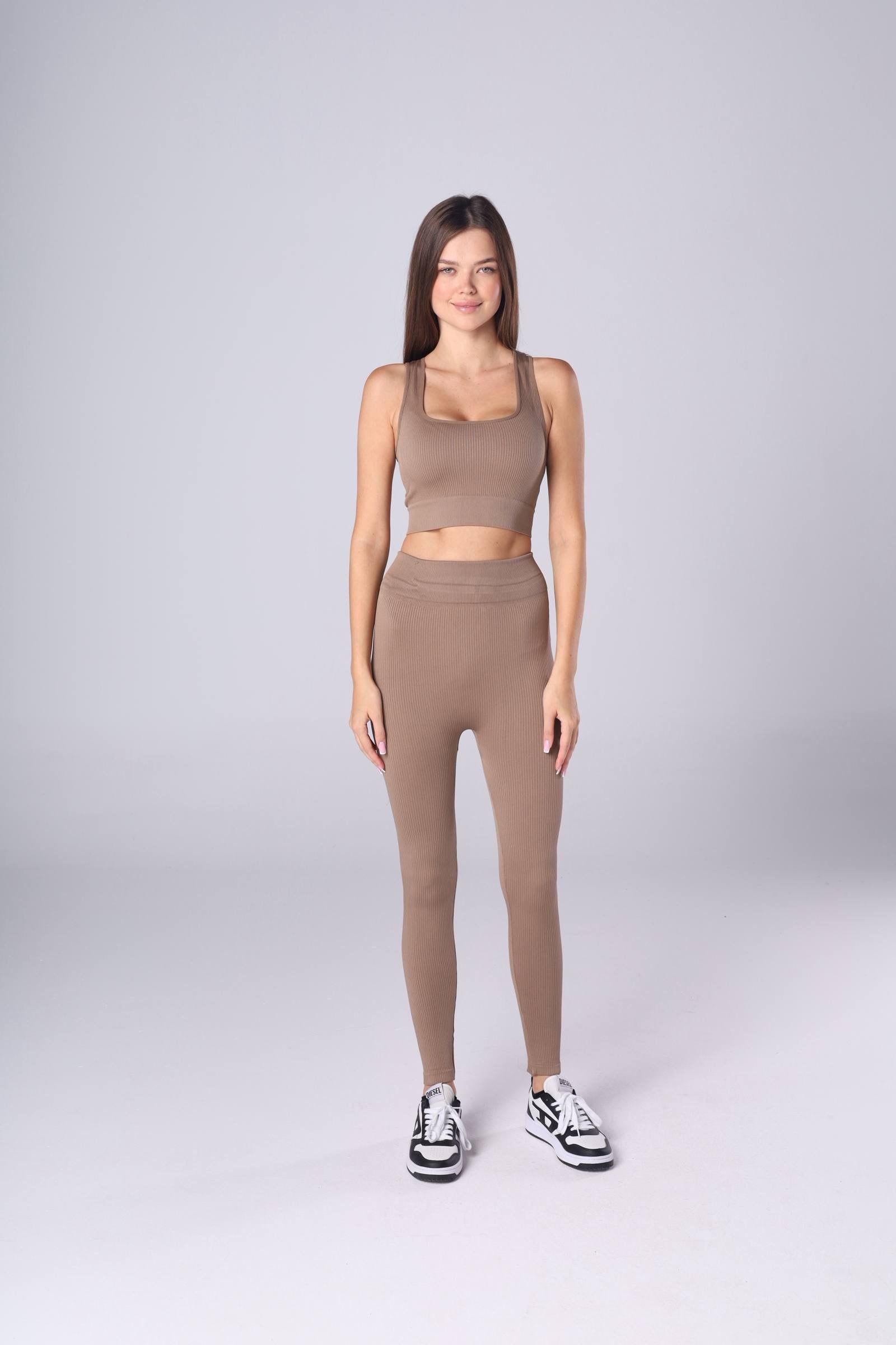 Sports suit Rip pieces
