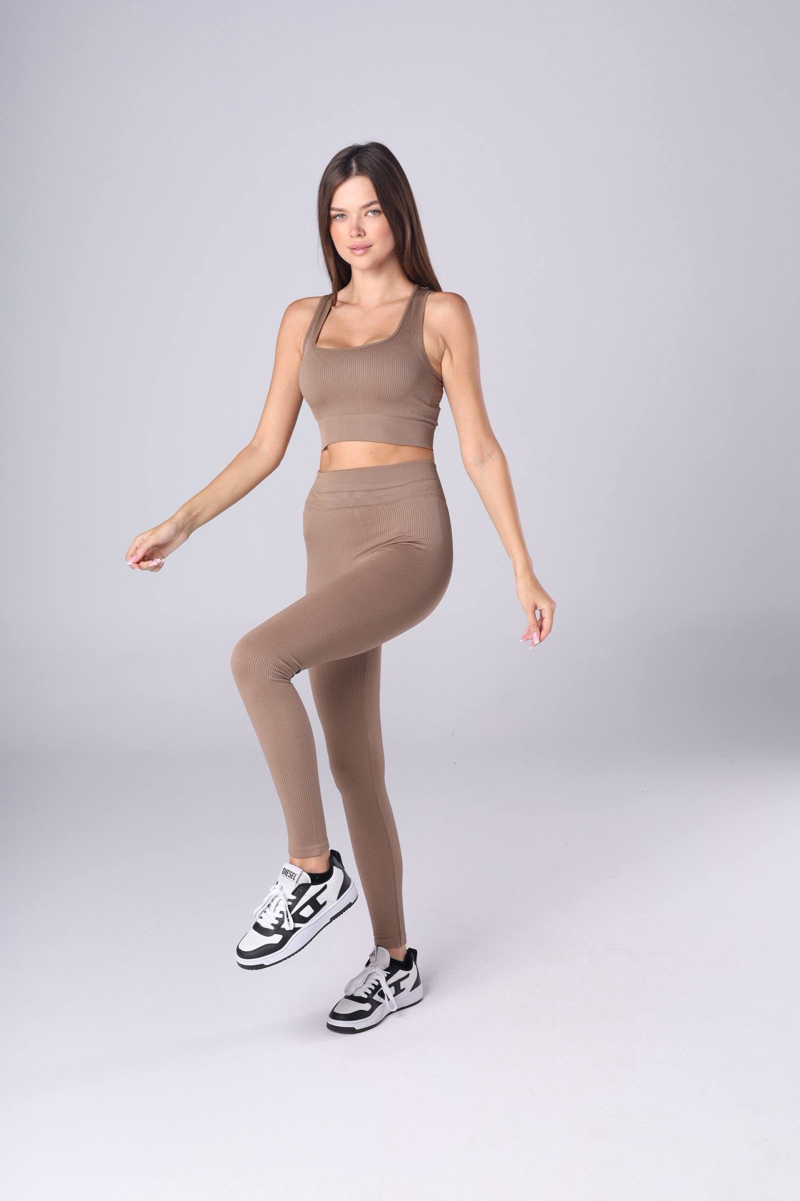 Sports suit Rip pieces