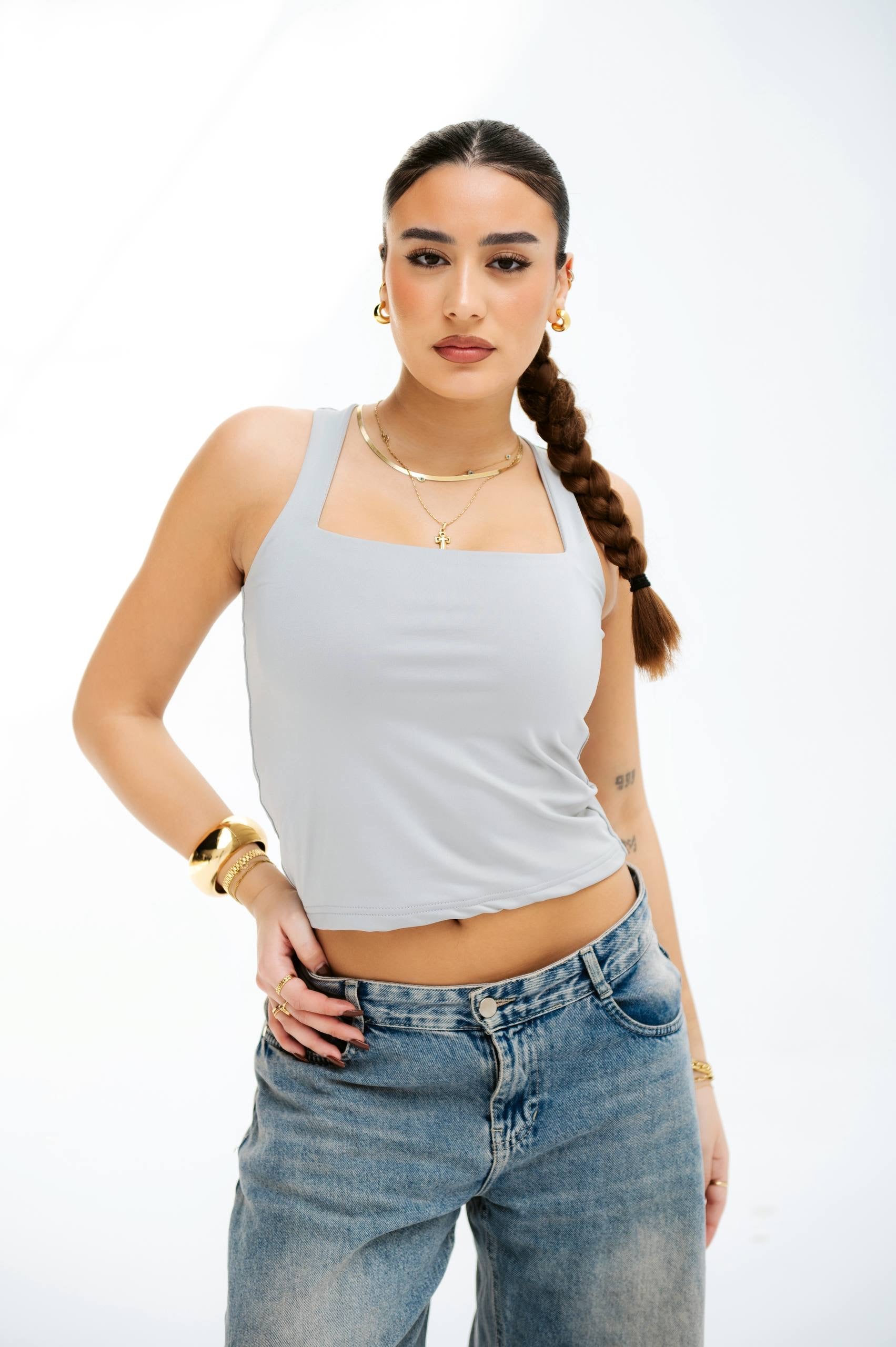 SLIM FIT U-NECK TANK TOP 04