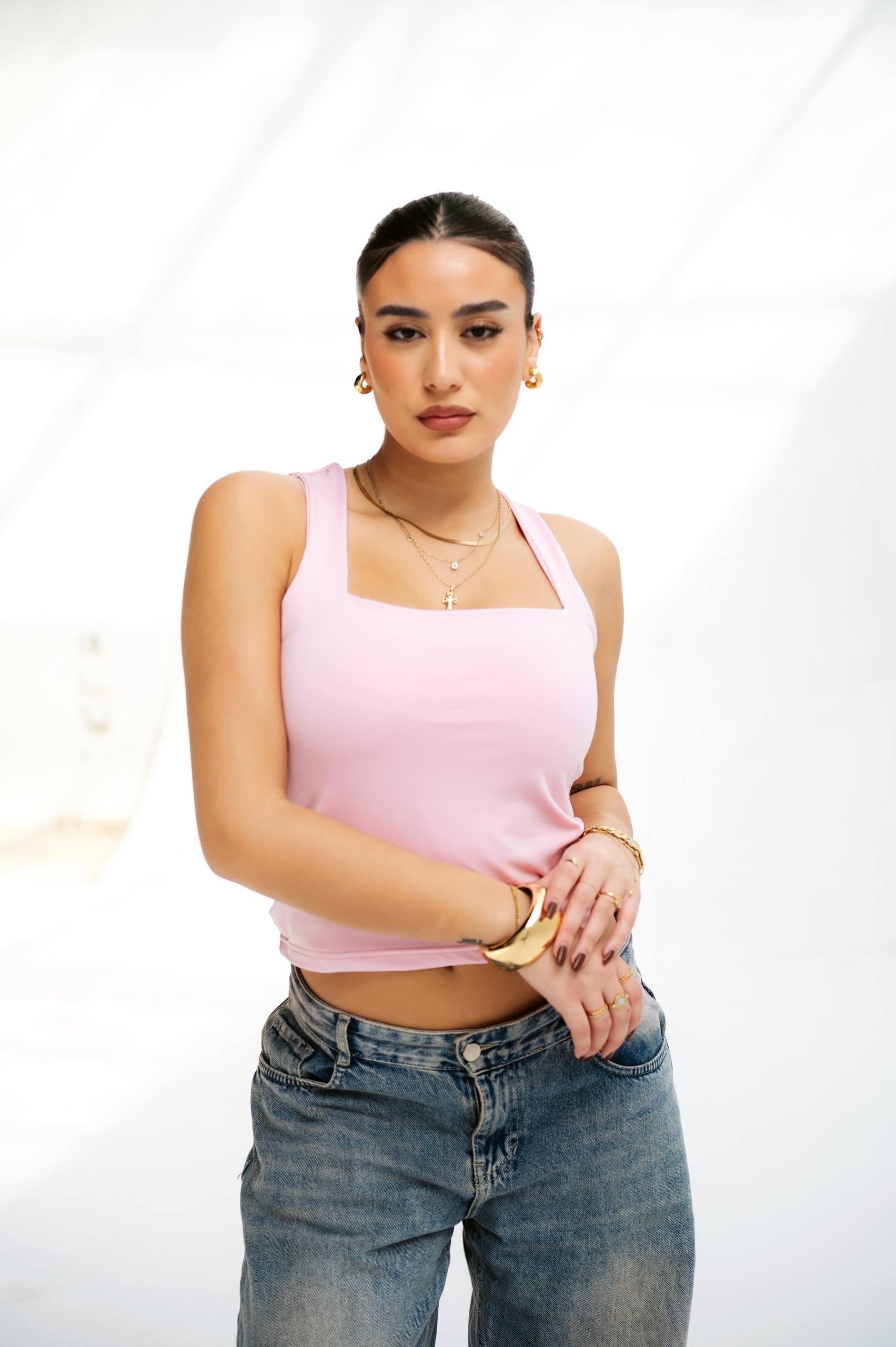 SLIM FIT U-NECK TANK TOP 04