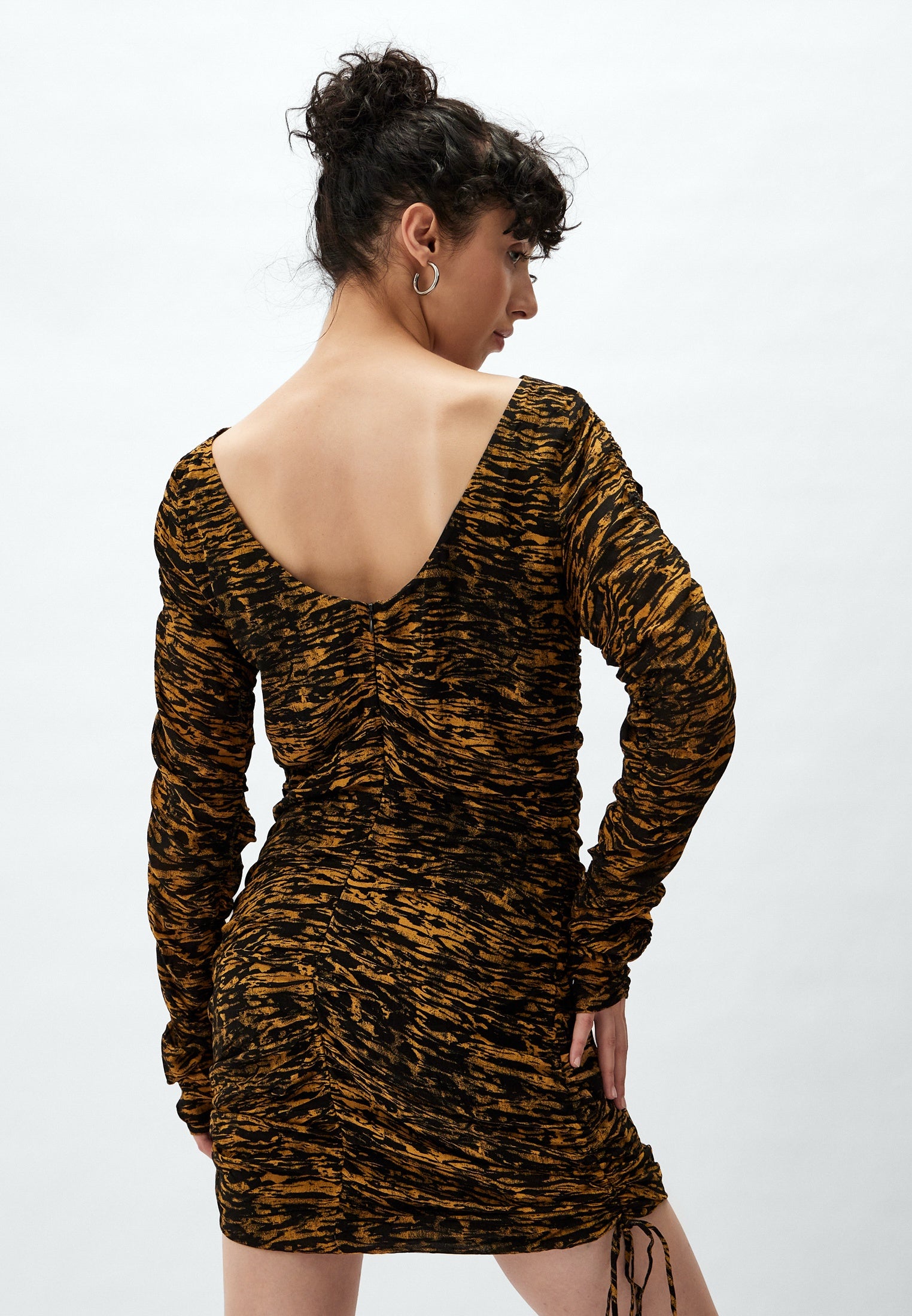 HM- S stk dress col2-4