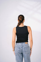 SLIM FIT U-NECK TANK TOP 04
